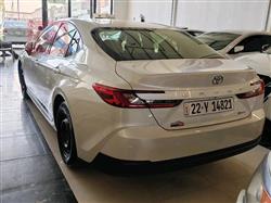 تۆیۆتا کامری